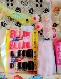 Beauty &amp; Accessories Bundle 🩷💚🖤💛🤎🤍