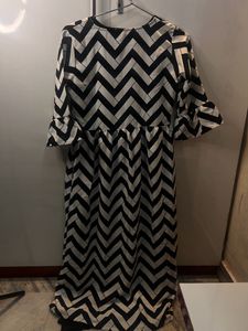 Black And White Stripped 2 Piece Kurta 🖤🤍
