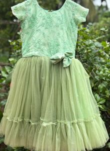 Beautiful Green Gown with Headband