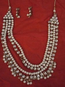 Kundan Triple Layer Neck Piece With Earring