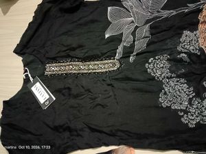 Elegant Black Floral Kurti