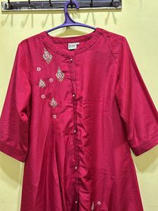 Neerus Magenta High Low Kurta Size XL