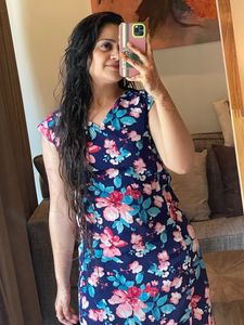 Izabel London Collection Blue Floral Dress