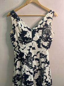 Chic Floral Print Sleeveless Dress