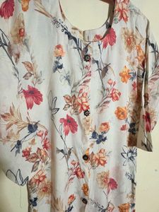 Beautiful Floral Print Kurta
