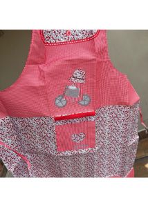Set of Kids Apron and Silicone Heart 💜 Tray