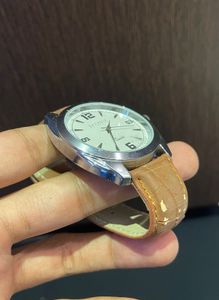Laurels Watch Classic Brown Leather Strap