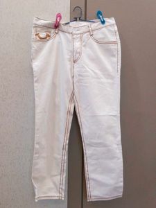 Stylish White Jeans with Brown Stitching