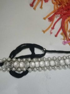 Elegant Pearl &amp; Silver Choker Necklace