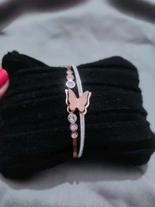 Kiyu Ziyu Branded,Anti Tarnish, Butterfly Handcuff, With Ad Stone