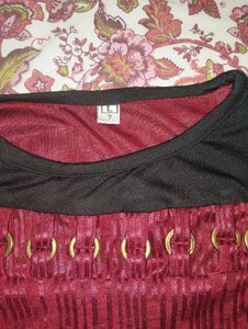 Stylish Rose Applique T-Shirt