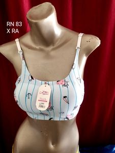 083 - 3 Hook Seamless Bra