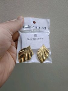 Elegant Gold Leaf Earrings