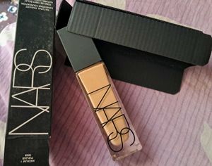NARS Natural Radiant Longwear Foundation