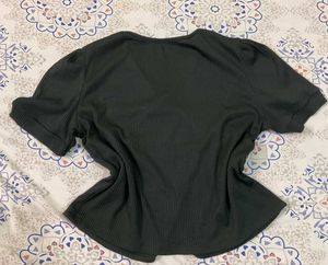 Chic V-Neck Puff Sleeve Top