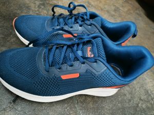 Sports Shoes