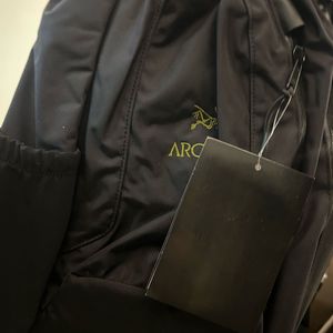 Arc'teryx Sling Bag - Versatile &amp; Durable