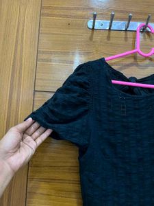 Chic Black Puff Sleeve Tie-Back Top