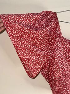 Chic Floral Print Cropped Top