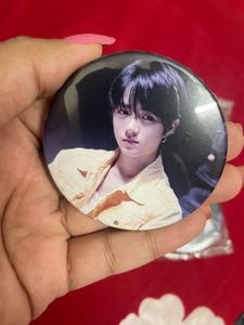 K-Pop TXT Badges Set