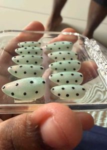 Cute Polka Dot Press-On Nails