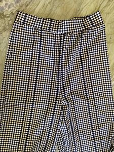 Chic Gingham Wide-Leg Pants