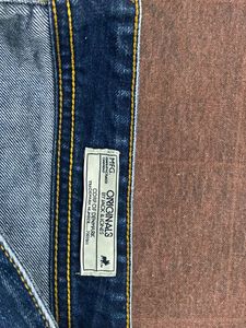 Dark Wash Denim Jean 5 Jeans Total