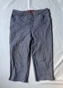Checkered Capri Pants