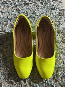 Vibrant Neon Green Flats