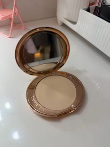 Charlotte Tilbury Flawless Finish check d