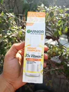 Garnier 30X Vitamin C Booster Serum