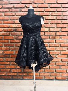 Chic Black Star Lace Dress