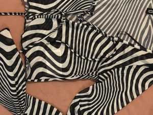 Sheer zebra print shrug hnm 🎱🖇️
