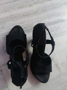 Stylish Black Platform Heels