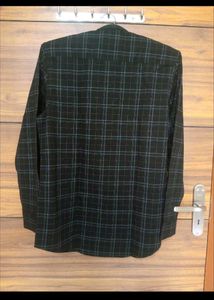 New M size Men's Plaid Long Sleeve Shirt