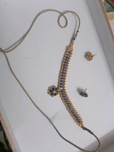 Beautiful Blue Jewellery Set Earrings &amp; Neck Piece