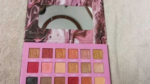 18 Color Eyeshadow Palette