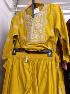 Elegant Yellow Kurta with Gold Print