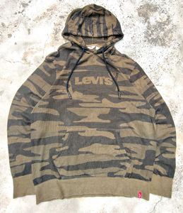 Levi's Camo Hoodie / Warm T-shirt