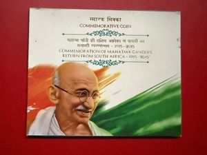 10 ra Mahatma Gandhi return from Africa unc coin