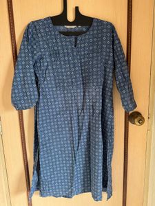Avaasa Blue Printed Kurta