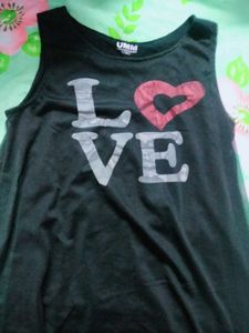 Women's Black Sleeveless Top 🖤