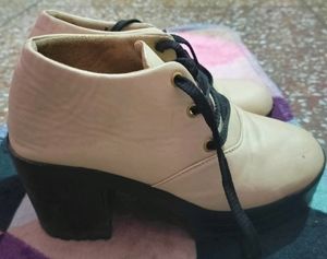 Women's Cream Coloured Block Heeled Boots