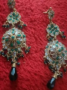 Elegant Green Gemstone earrings with free kanchain
