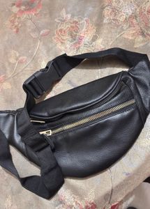 black waist bag