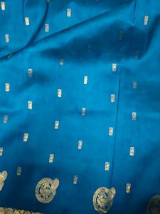 Green Colour Pattu Saree With Blouse