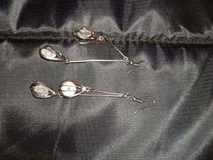 Elegant Diamond Shaped Drop Earrings