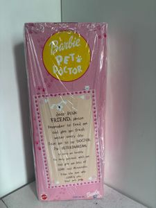 Barbie Pet Doctor Doll Set