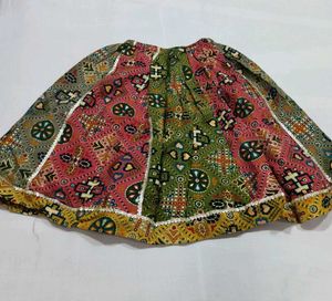 Beautiful Ethnic Lehenga Choli Set with Headband