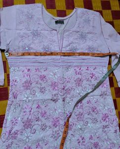 Beautiful Pink Embroidered Kurta